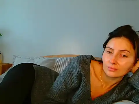 Snapshot of Irina9793 chatting on 19, 11, 2025 Irina9793 online show from 19, 11, 2025