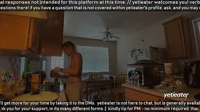 Snapshot of yetieater chatting on 10, 6, 2026 yetieater online show from 10, 6, 2026