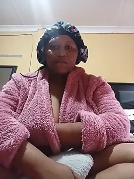 JuicyMilkyTizzy online show from 17, 6, 2026