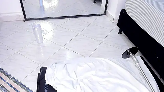 Melissa 23  online show from 28, 4, 2026