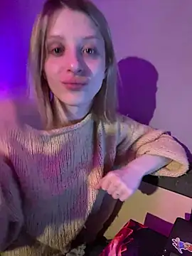 amorearte m online show from 3, 3, 2025