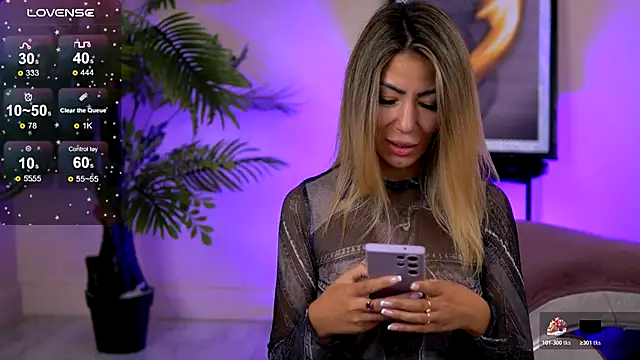 SophiaPotts online show from 9, 11, 2025