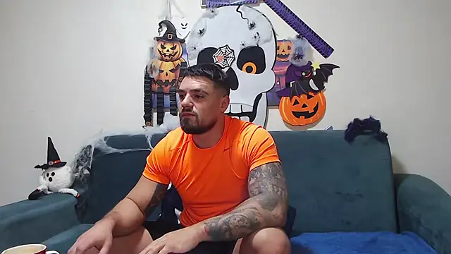 Tiberius hunk online show from 11, 11, 2025