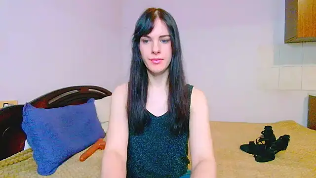 Nicole Redfields online show from 23, 9, 2025