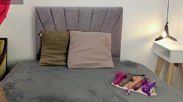 Abby brown   online show from 27, 4, 2026