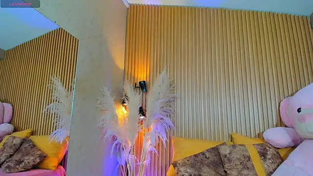 Snapshot of AlexiaAbbey chatting on 3, 6, 2026 AlexiaAbbey online show from 3, 6, 2026