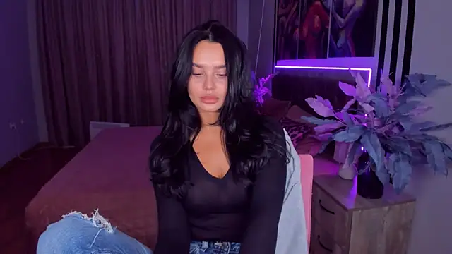 DanaSincere online show from 4, 3, 2025