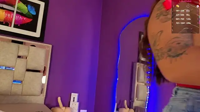 emilyy cooperr online show from 20, 5, 2026