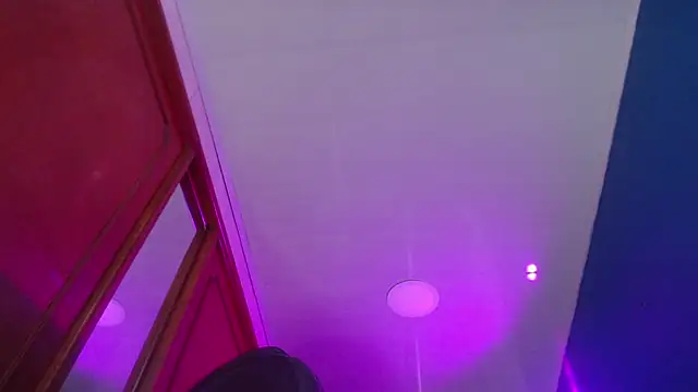 milu23   online show from 10, 10, 2025