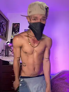 Snapshot of CRAZY-BOY99 chatting on 27, 5, 2026 CRAZY-BOY99 online show from 27, 5, 2026