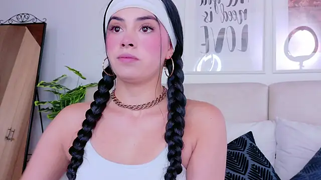 SaritaBratz online show from 15, 10, 2025