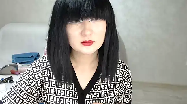 Sweet Yoon online show from 6, 12, 2024