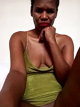 Missvixen81 online show from 11, 10, 2025