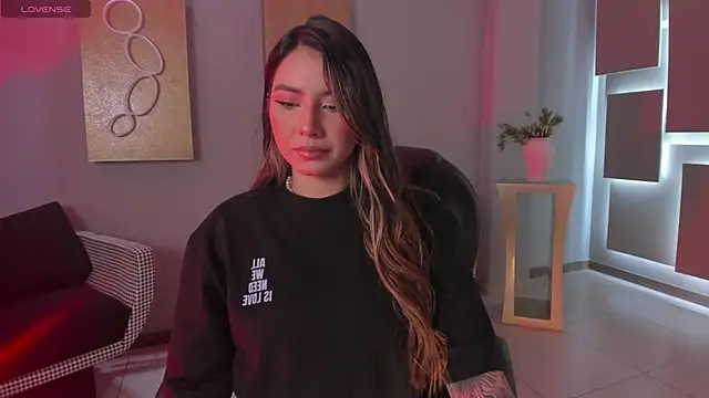 Snapshot of MaddisonCollins chatting on 7, 2, 2026 MaddisonCollins online show from 7, 2, 2026