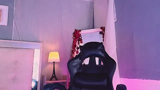 Emily Castillo 1 online show from 28, 2, 2026