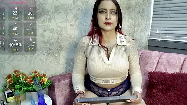 Sarah917 online show from 5, 3, 2025