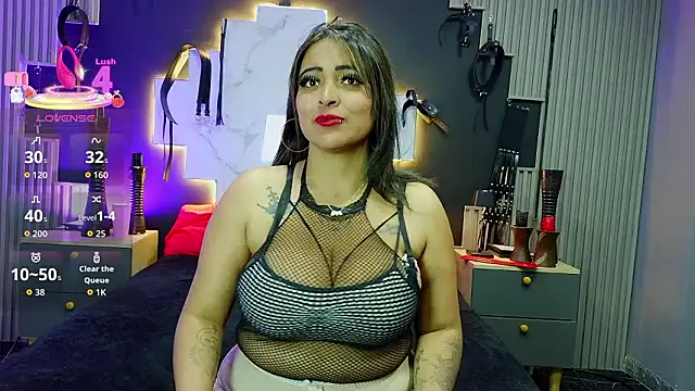 Sarah917 online show from 6, 3, 2026