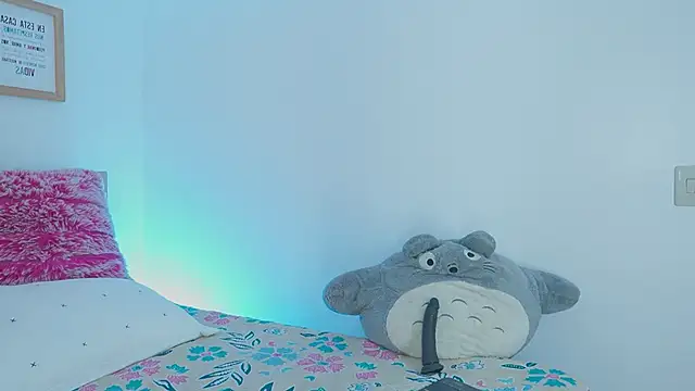 Snapshot of tommy_blue chatting on 21, 10, 2025 tommy blue online show from 21, 10, 2025