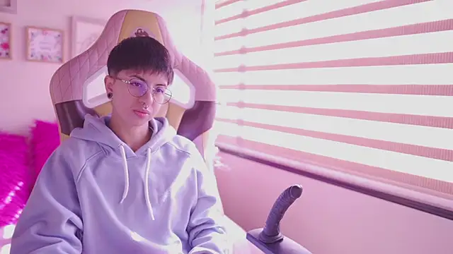 tommy blue online show from 18, 4, 2026