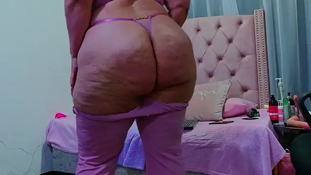 scarlettbooty online show from 19, 9, 2025