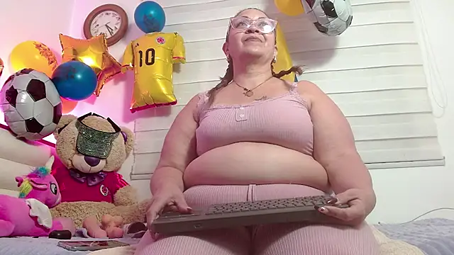 scarlettbooty online show from 15, 7, 2026