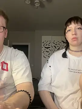 JayMollyy online show from 2, 6, 2026