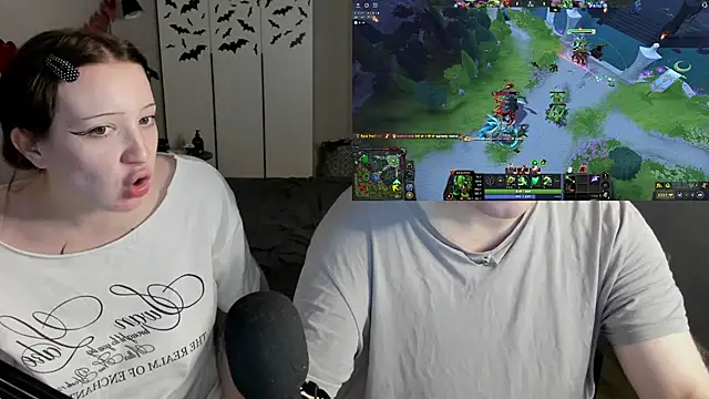 JayMollyy online show from 28, 7, 2026