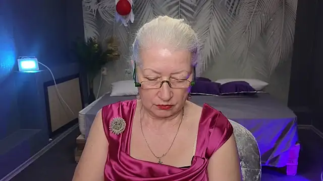 Maya Mayflower online show from 17, 3, 2025