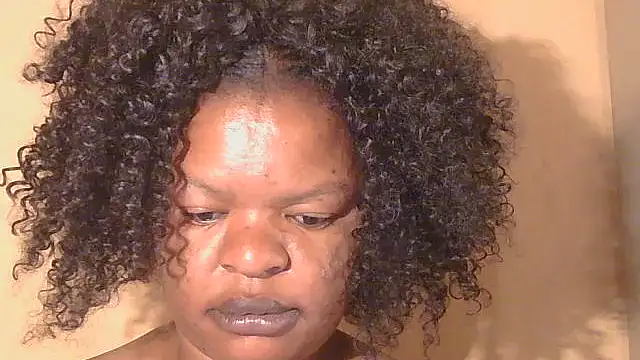 Snapshot of ebony_rose11 chatting on 12, 9, 2025 ebony rose11 online show from 12, 9, 2025