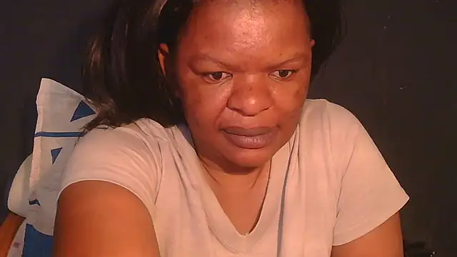 Snapshot of ebony_rose11 chatting on 4, 7, 2026 ebony rose11 online show from 4, 7, 2026