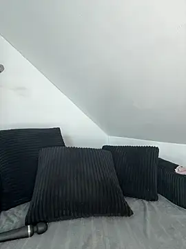 SpicyKylieFoxx online show from 15, 3, 2026