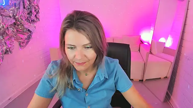 NicoleHitman online show from 5, 7, 2026