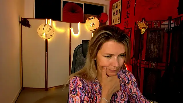 NicoleHitman online show from 21, 7, 2026