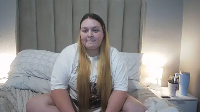 Snapshot of Neytjie chatting on 21, 5, 2026 Neytjie online show from 21, 5, 2026