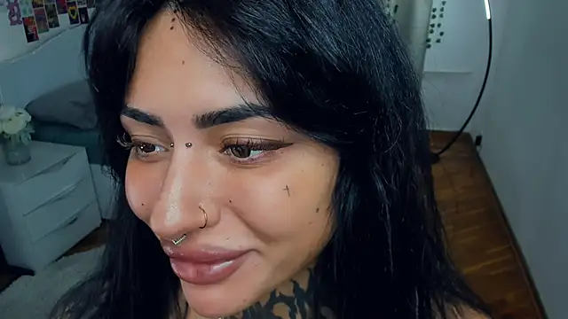 CharimgSabrina online show from 12, 10, 2025