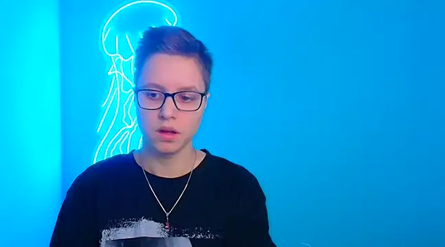 Snapshot of Bella_Swannn chatting on 15, 3, 2025 Bella Swannn online show from 15, 3, 2025