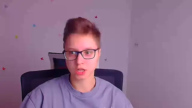 Snapshot of Bella_Swannn chatting on 18, 3, 2025 Bella Swannn online show from 18, 3, 2025