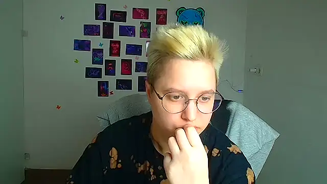 Snapshot of Bella_Swannn chatting on 18, 3, 2026 Bella Swannn online show from 18, 3, 2026