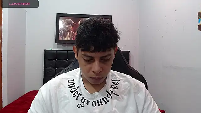 Snapshot of Alejandroo_22 chatting on 12, 3, 2025 Alejandroo 22 online show from 12, 3, 2025