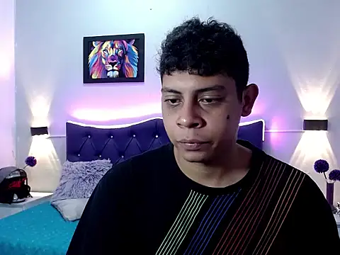 Snapshot of Alejandroo_22 chatting on 17, 9, 2025 Alejandroo 22 online show from 17, 9, 2025