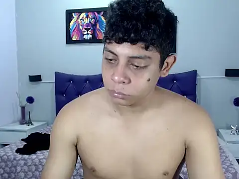 Snapshot of Alejandroo_22 chatting on 3, 10, 2025 Alejandroo 22 online show from 3, 10, 2025