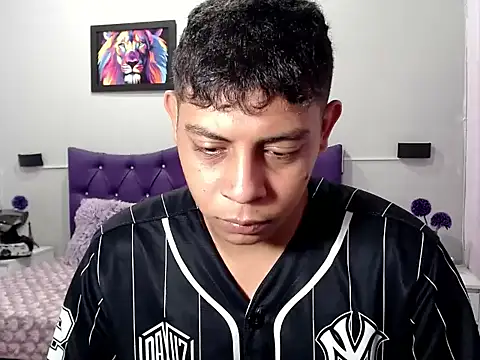 Snapshot of Alejandroo_22 chatting on 27, 10, 2025 Alejandroo 22 online show from 27, 10, 2025