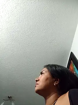 Ariana Rodriguez online show from 25, 9, 2025