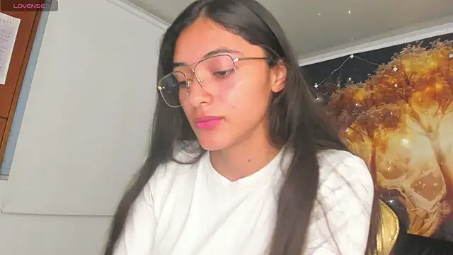 Valen Person online show from 4, 3, 2025