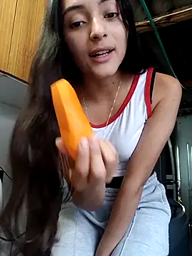 Valen Person online show from 21, 10, 2025