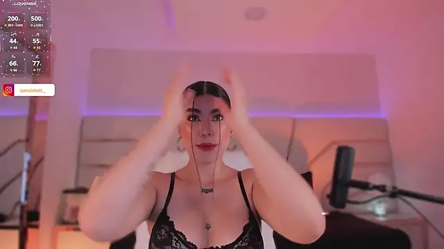 Violeta-Marquez online show from 15, 9, 2025