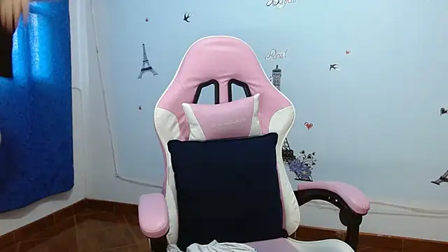 nanis milf online show from 18, 4, 2026