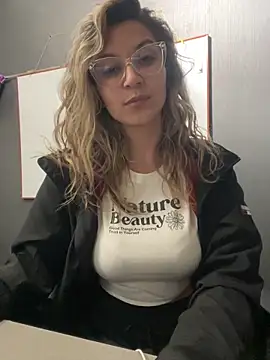 Isabella Varella online show from 13, 2, 2026