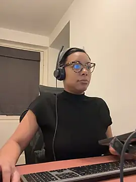 Melia Rayne online show from 20, 2, 2026