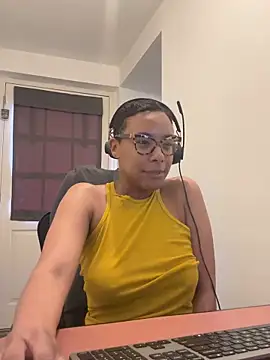 Melia Rayne online show from 23, 4, 2026